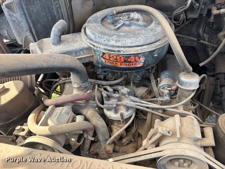image for item ET6488 1989 Ford F700 dump truck