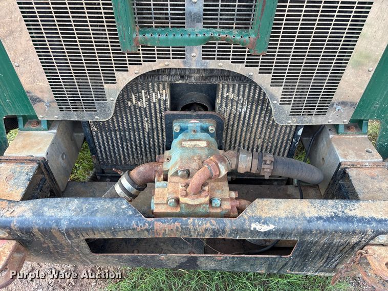 image for item ET6491 2002 Peterbilt 320 refuse truck