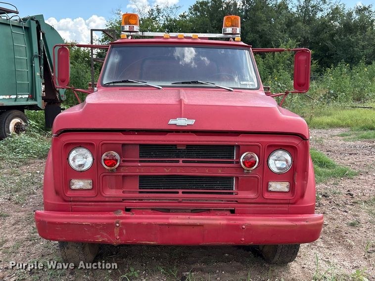 image for item ET6492 1968 Chevrolet C50 pumper fire truck