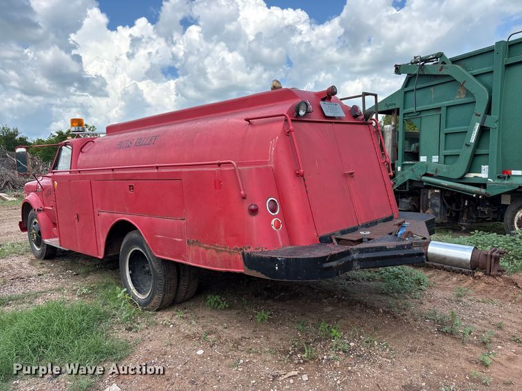 image for item ET6492 1968 Chevrolet C50 pumper fire truck