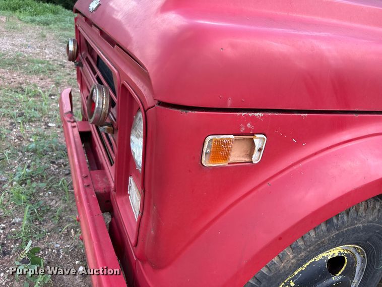 image for item ET6492 1968 Chevrolet C50 pumper fire truck