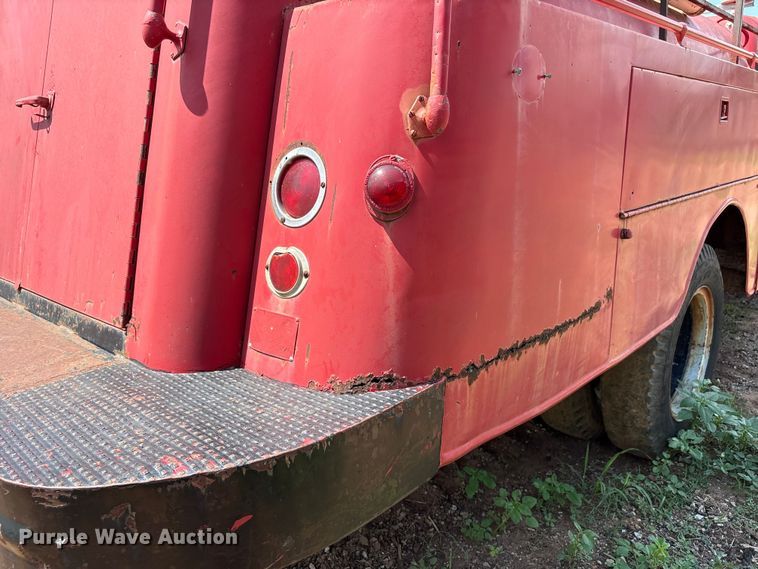 image for item ET6492 1968 Chevrolet C50 pumper fire truck