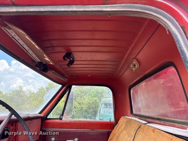 image for item ET6492 1968 Chevrolet C50 pumper fire truck