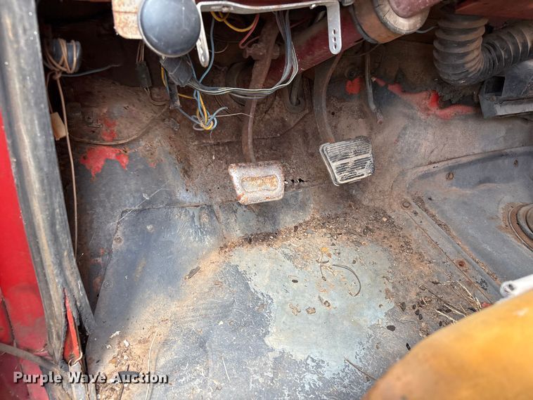 image for item ET6492 1968 Chevrolet C50 pumper fire truck