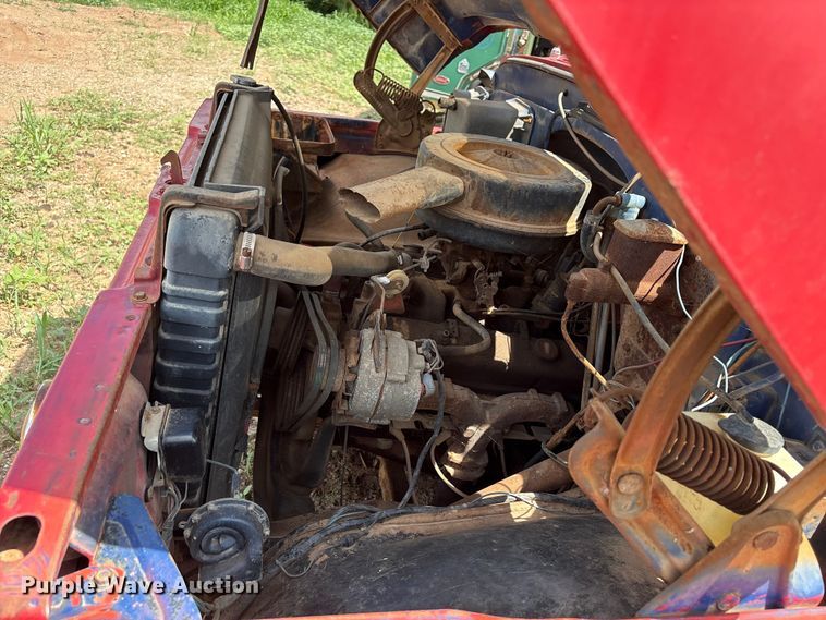 image for item ET6492 1968 Chevrolet C50 pumper fire truck