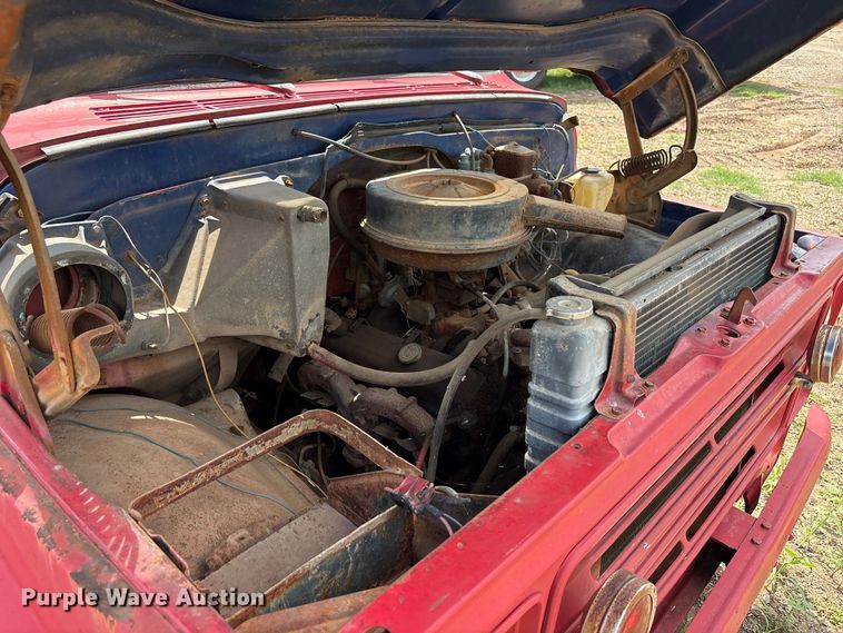 image for item ET6492 1968 Chevrolet C50 pumper fire truck