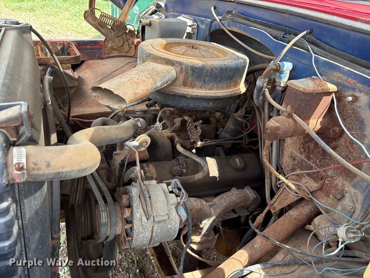 image for item ET6492 1968 Chevrolet C50 pumper fire truck