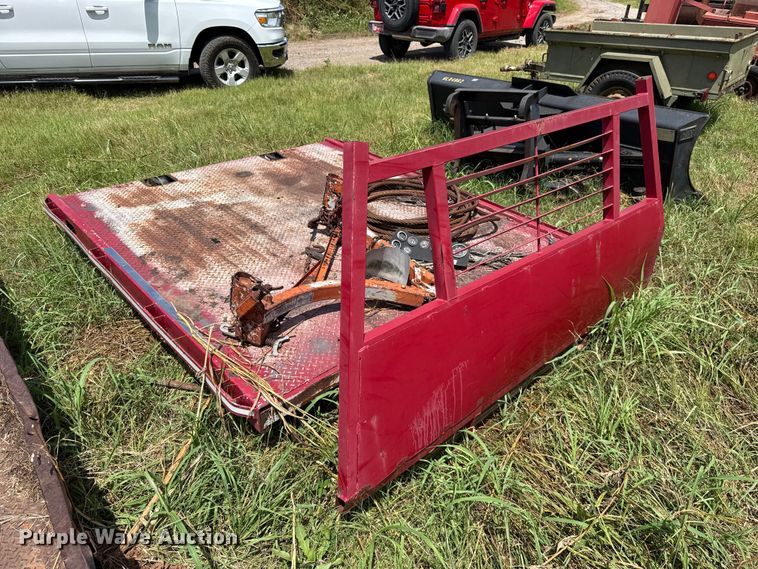 image for item ET6497 Flatbed pickup bed