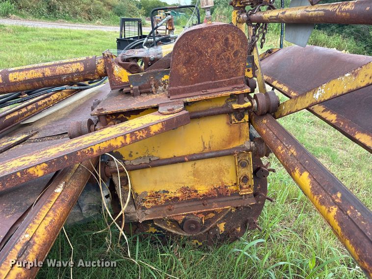 image for item ET6499 Vermeer 15 stump grinder