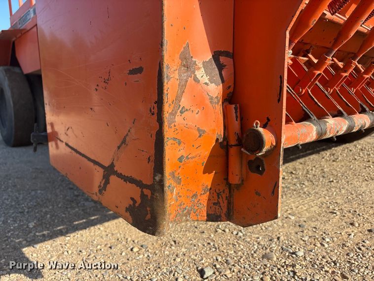 image for item EU5782 2001 Rosco SPR-HH chip spreader