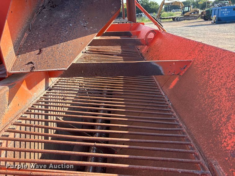 image for item EU5782 2001 Rosco SPR-HH chip spreader