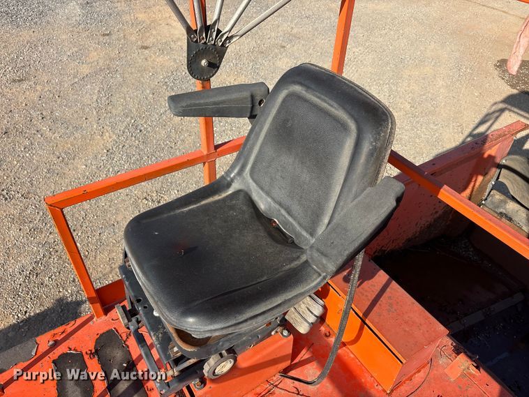 image for item EU5782 2001 Rosco SPR-HH chip spreader