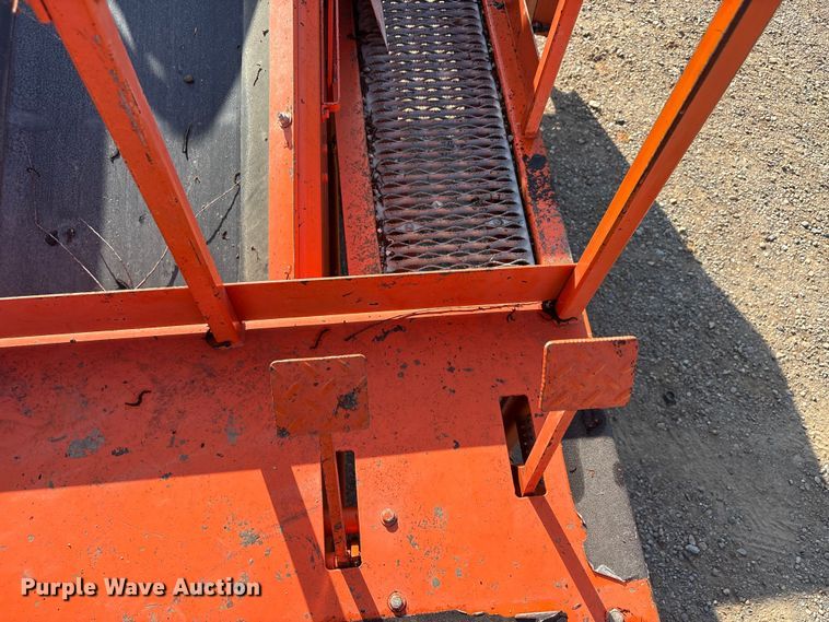 image for item EU5782 2001 Rosco SPR-HH chip spreader