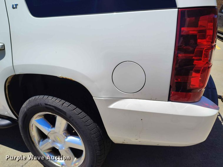 image for item EW1038 2010 Chevrolet Tahoe SUV