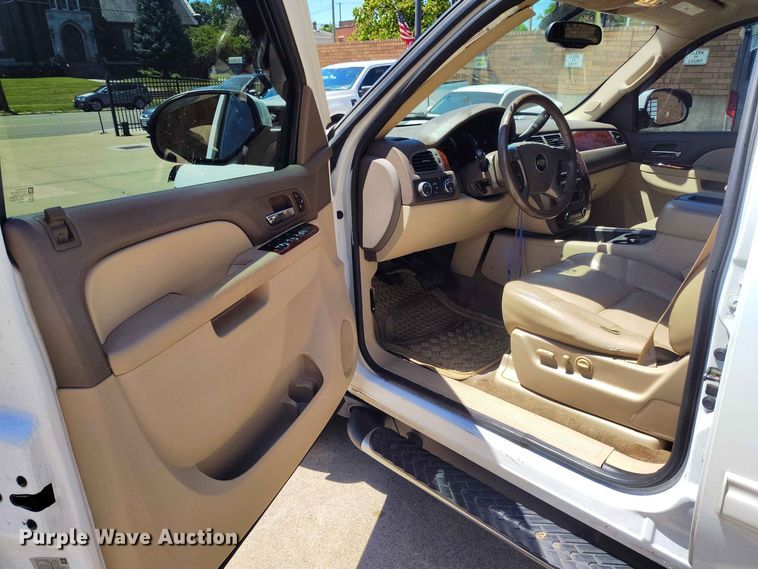 image for item EW1038 2010 Chevrolet Tahoe SUV