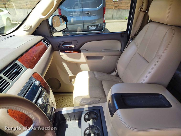 image for item EW1038 2010 Chevrolet Tahoe SUV