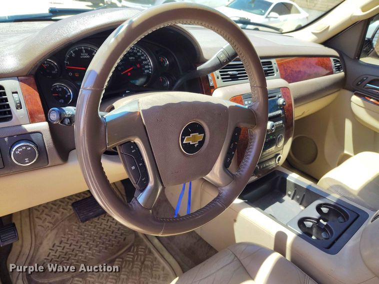 image for item EW1038 2010 Chevrolet Tahoe SUV