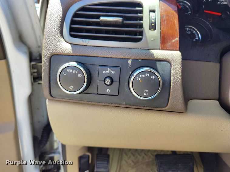 image for item EW1038 2010 Chevrolet Tahoe SUV