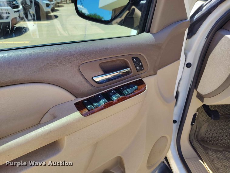 image for item EW1038 2010 Chevrolet Tahoe SUV