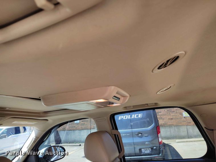 image for item EW1038 2010 Chevrolet Tahoe SUV