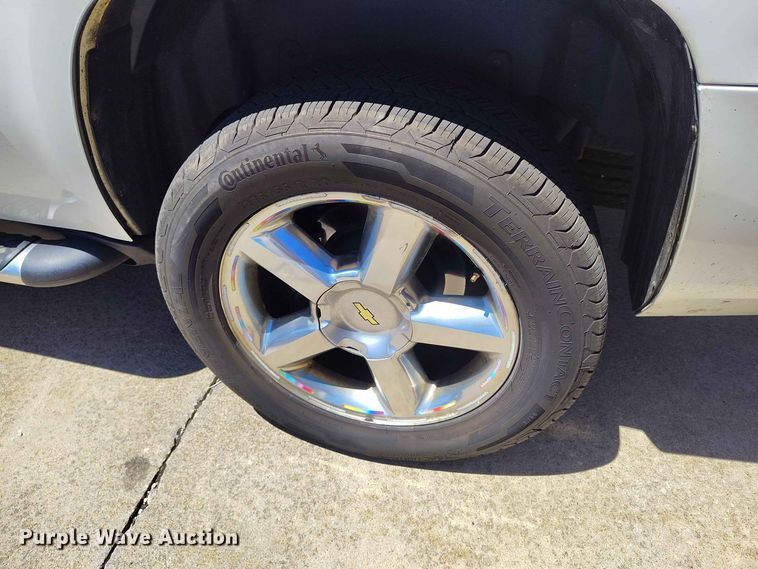 image for item EW1038 2010 Chevrolet Tahoe SUV