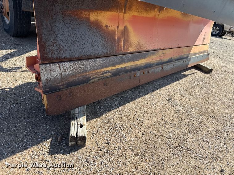 image for item EW4036 1991 Mack RD690S dump truck