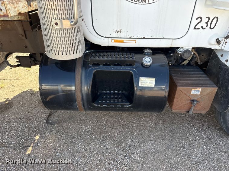 image for item EW4036 1991 Mack RD690S dump truck