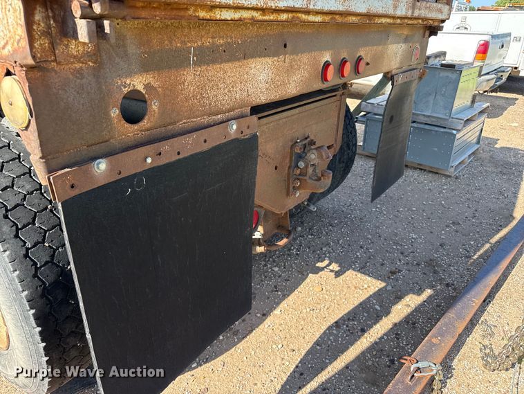image for item EW4036 1991 Mack RD690S dump truck