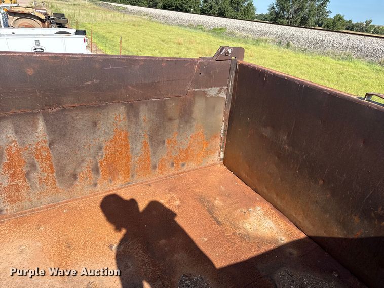 image for item EW4036 1991 Mack RD690S dump truck