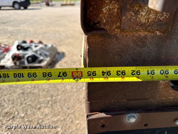 image for item EW4036 1991 Mack RD690S dump truck