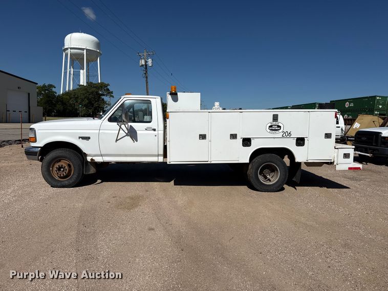image for item EW4038 1995 Ford F-Super Duty utility / service truck