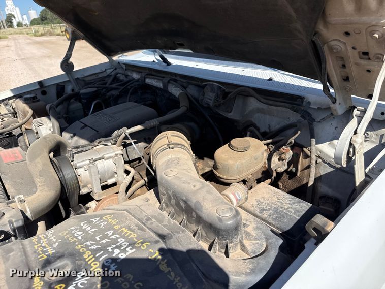 image for item EW4038 1995 Ford F-Super Duty utility / service truck
