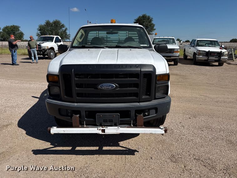 image for item EW4039 2008 Ford F250 Super Duty pickup truck