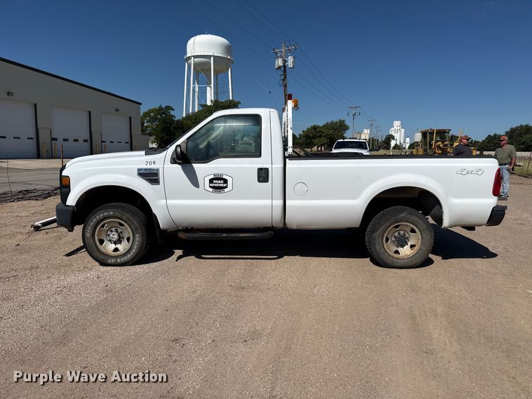 image for item EW4039 2008 Ford F250 Super Duty pickup truck