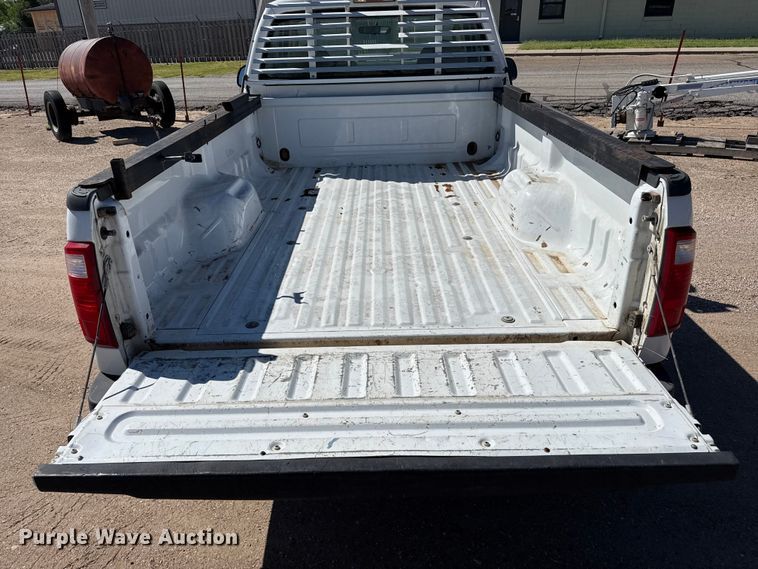 image for item EW4039 2008 Ford F250 Super Duty pickup truck