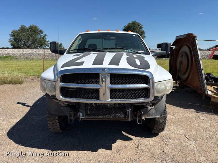 image for item EW4041 2003 Dodge Ram 3500 pickup truck cab and chassis