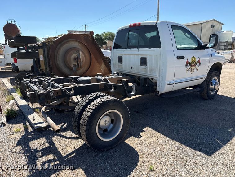 image for item EW4041 2003 Dodge Ram 3500 pickup truck cab and chassis