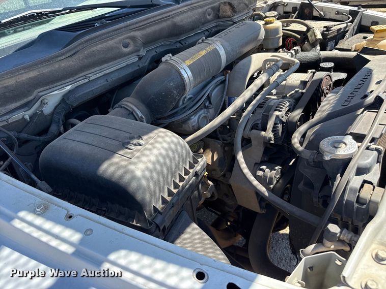 image for item EW4041 2003 Dodge Ram 3500 pickup truck cab and chassis