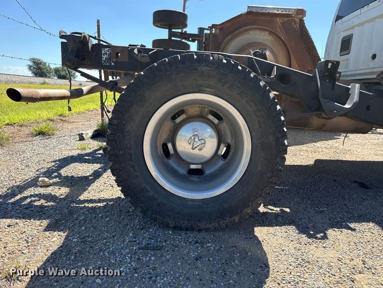 image for item EW4041 2003 Dodge Ram 3500 pickup truck cab and chassis