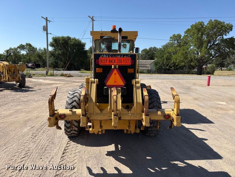 image for item EW4042 1999 Caterpillar 140H motor grader