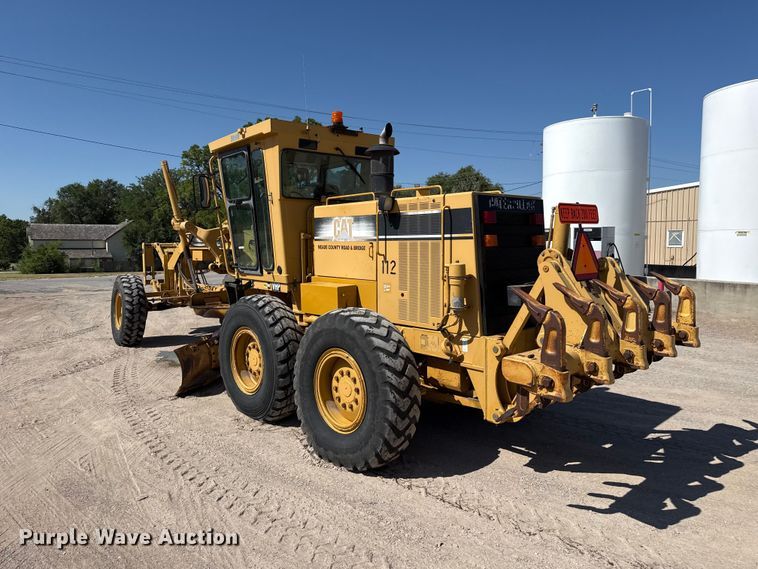 image for item EW4042 1999 Caterpillar 140H motor grader