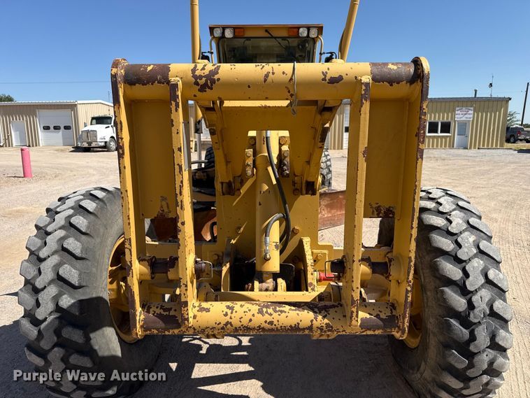 image for item EW4042 1999 Caterpillar 140H motor grader