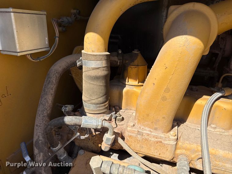 image for item EW4042 1999 Caterpillar 140H motor grader