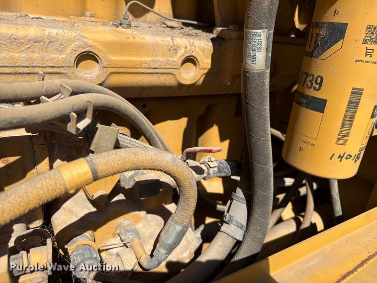 image for item EW4042 1999 Caterpillar 140H motor grader