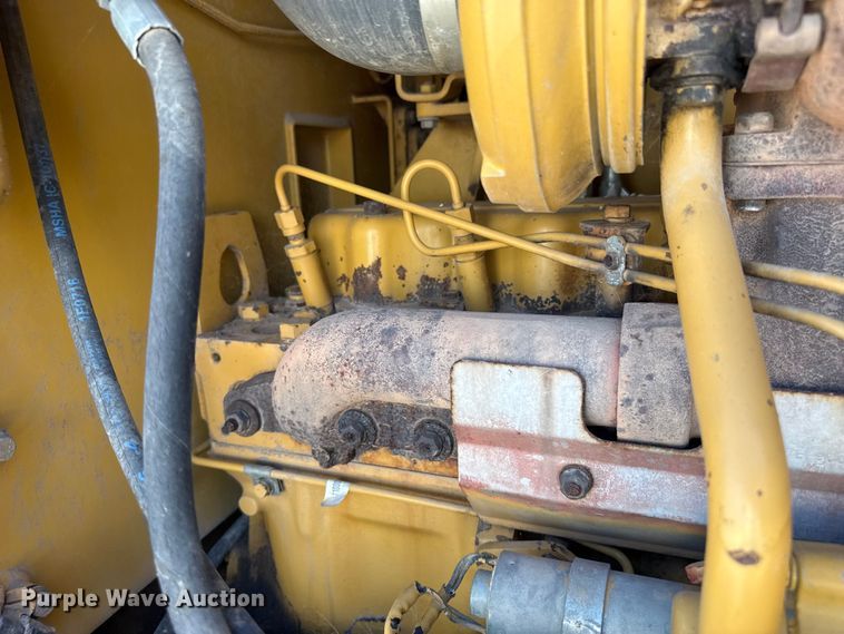 image for item EW4042 1999 Caterpillar 140H motor grader