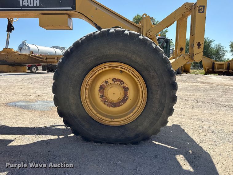 image for item EW4042 1999 Caterpillar 140H motor grader