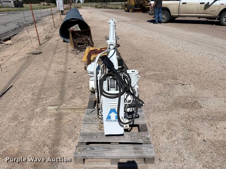 image for item EW4043 Auto Crane crane