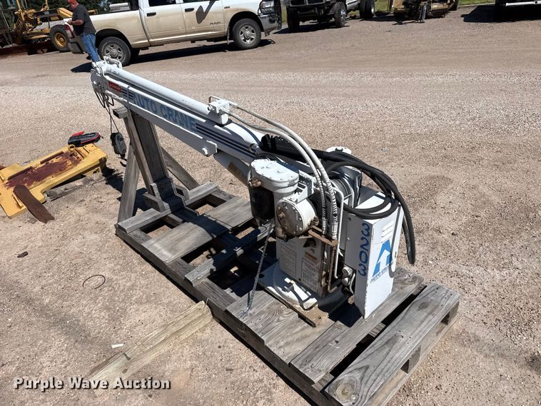 image for item EW4043 Auto Crane crane
