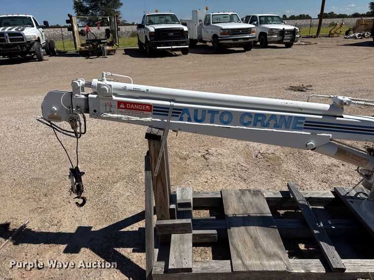image for item EW4043 Auto Crane crane
