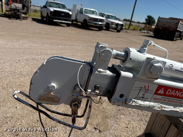 image for item EW4043 Auto Crane crane